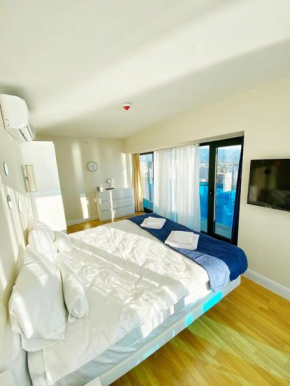 Luxury Sea Viev Orbi City Panorama 5